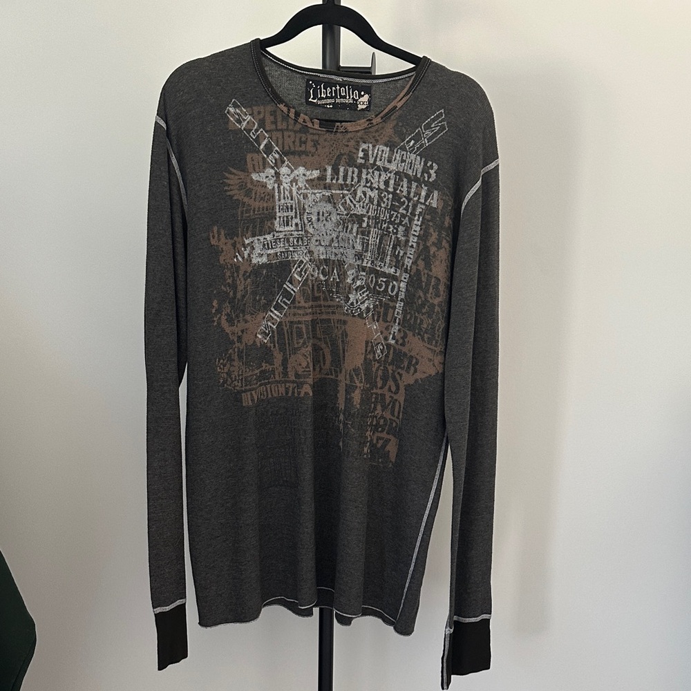 Men's Charcoal Graphic Long Sleeve Tee
